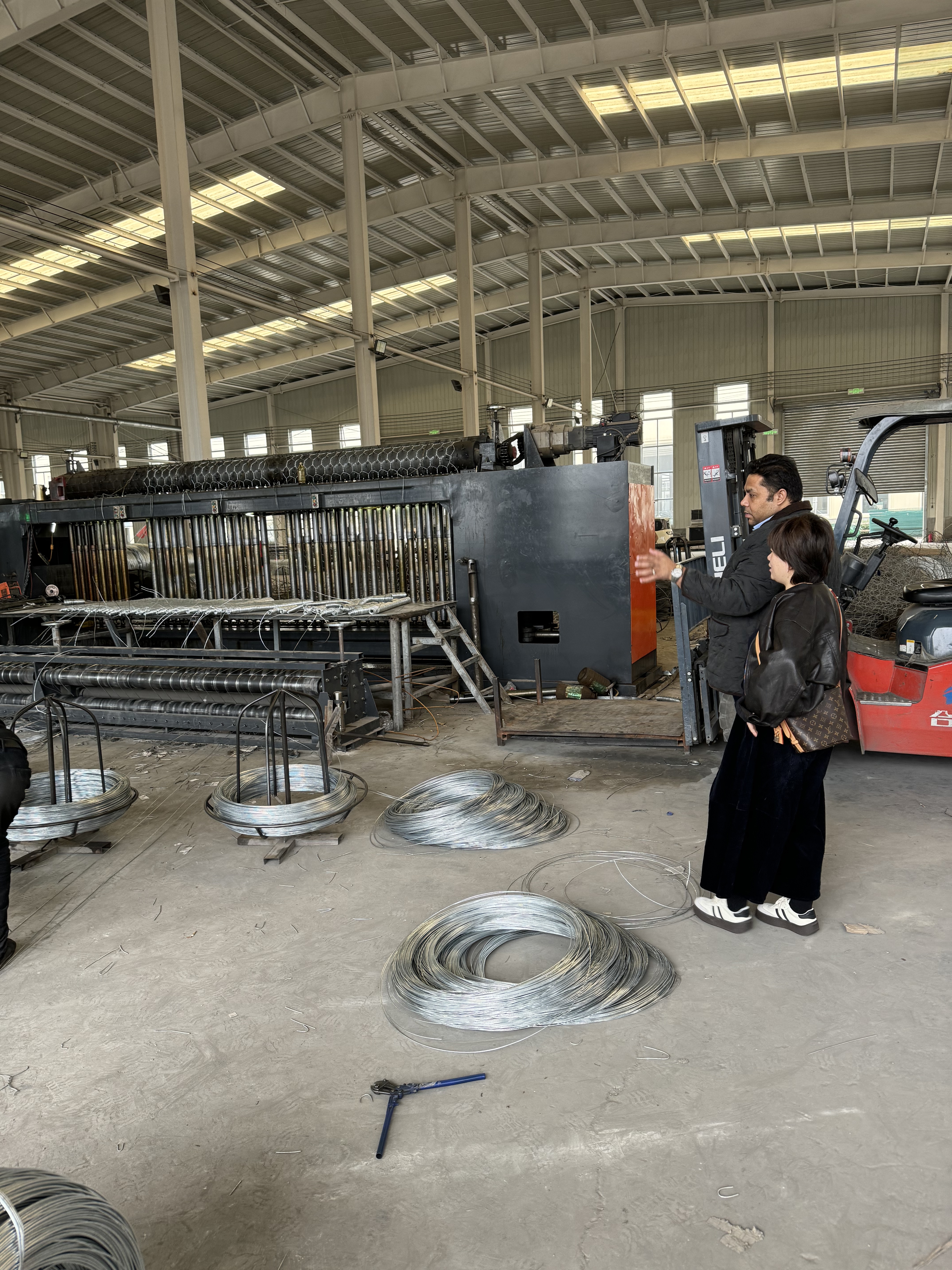 Latest company blogs about Nepal Clients Visit Our Factory to Inspect Automatic Gabion Mesh Machine