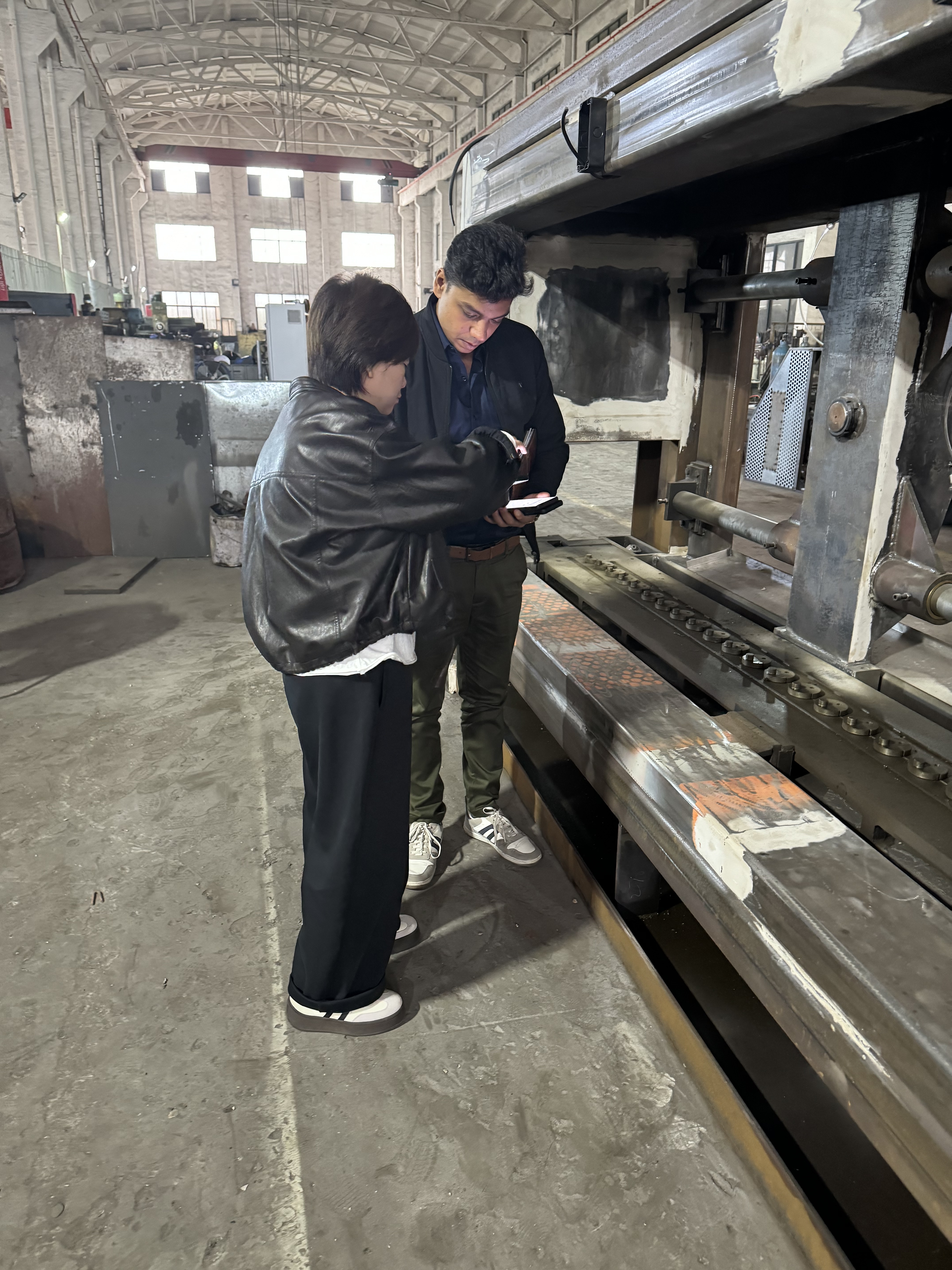 Latest company blogs about Indian Clients Visit Our Factory for Gabion Mesh Machine Inspection